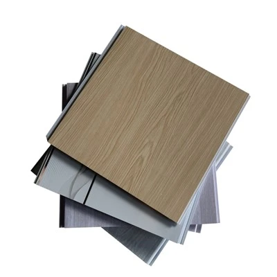 Nenfwd Tafod a Groove PVC